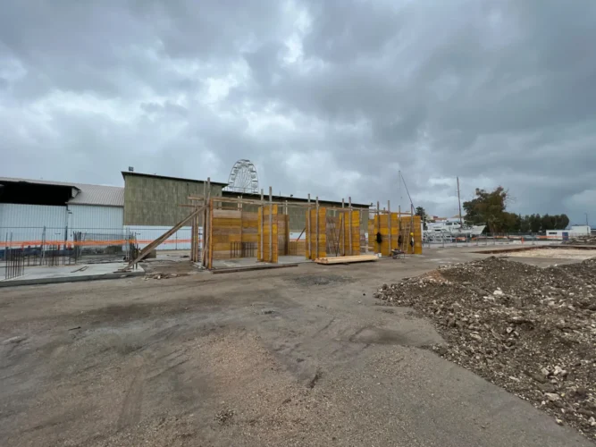Porti commerciali di Manfredonia: casseri delle fondazioni nell'area di cantiere